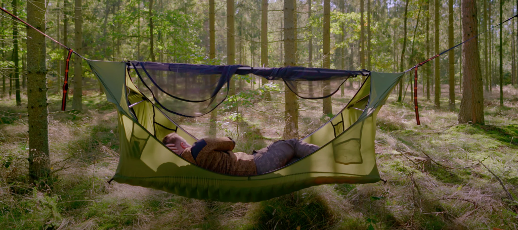 Sleeping Warm in a Hammock
