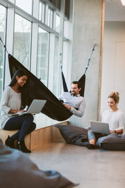 The Nomad's Office: How a Hammock is Redefining the 9-to-5